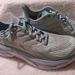 Hoka One One Clifton Edge Sz 9.5B